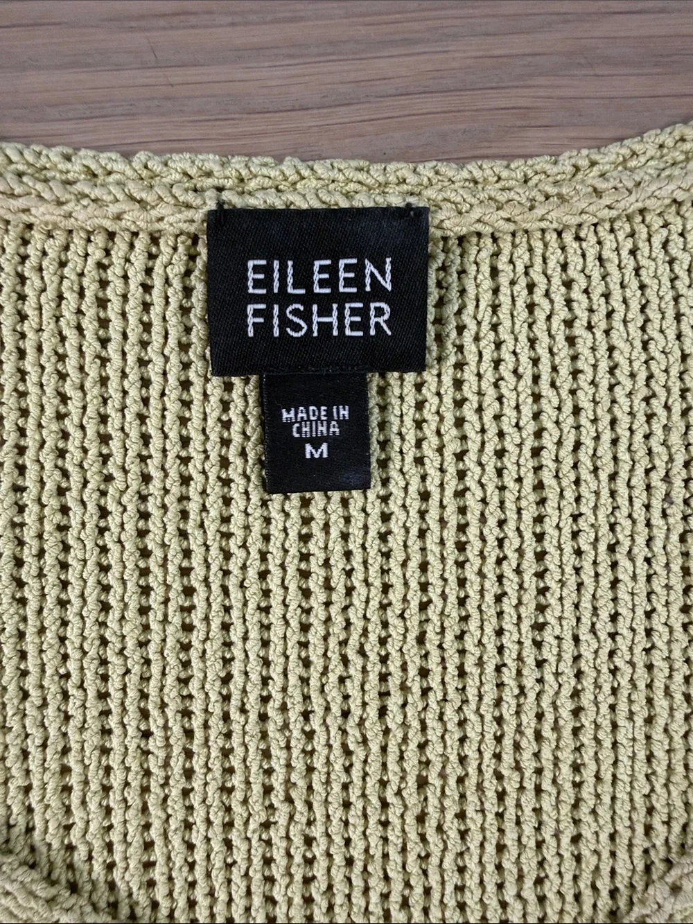 EILEEN FISHER 100% Silk V-Neck Knit Sweater Sage Green Gold Medium
